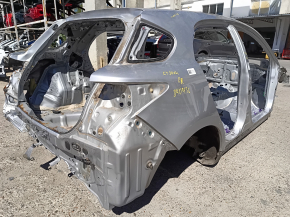 Четверть крыло задняя правая Lexus CT200h 11-17 на кузове, серебро, тычки