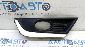 Решетка переднего бампера правая Honda CRV 17-19 под ПТФ с хром молдингом, песок