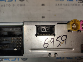 Дисковод CD CHANGER 6 дисков VW Tiguan 18-24 сломана фишка