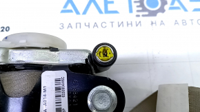 Водительский ремень безопасности с натяжителем Honda CRV 17-22 бежевый, под чистку