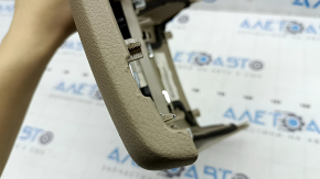 Ornamente consolă centrală spate Jeep Grand Cherokee WK2 14-22 bej, 2 piese, zgârieturi, elemente de fixare rupte, necesită curățare