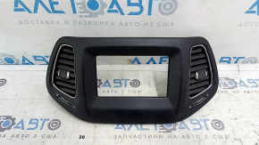 Дефлектор воздуховода торпедо центральный Jeep Compass 17-21 структура, под 7" дюйма царапины