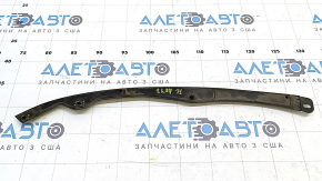 Уплотнитель капота левый Audi A4 B9 17-25 сломаны крепления