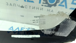 Parbriz Toyota Prius 30 10-15 aer pe margine, nisip, ciobit
