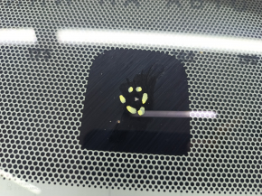 Parbriz Toyota Prius 30 10-15 aer pe margine, nisip, ciobit