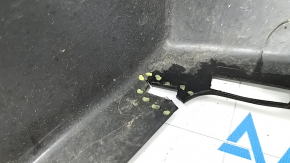 Бампер задний голый Toyota Prius 30 10-15 черный, тайвань, царапины, вмятины, трещины