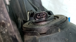 Фара передняя левая Toyota Prius 30 13-15 рест галоген, под полировку