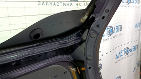 Дверь багажника голая со стеклом Toyota Prius 30 12-15 графит 8V1, с двумя стеклами, царапины на стекле