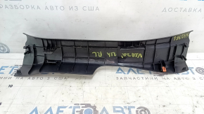 Накладка порога задняя левая Toyota Venza 21-24 черная, царапины