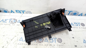 Накладка под кнопку Start/Stop Toyota Venza 21-24 черная, царапины