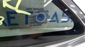 Jaluzea geam spate stânga Toyota Venza 21-24 cromată, ghidaje rupte, zgârieturi, garnitură ruptă