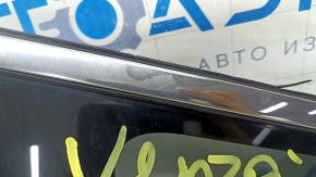 Jaluzea geam spate stânga Toyota Venza 21-24 cromată, ghidaje rupte, zgârieturi, garnitură ruptă