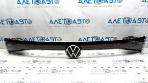 Фонарь внутренний дверь багажника центральный Volkswagen ID.4 21-22 с эмблемой, царапины