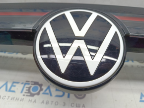 Фонарь внутренний дверь багажника центральный Volkswagen ID.4 21-22 с эмблемой, царапины