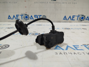 Замок лючка бензобака VW Golf 15-21