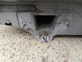 Задняя панель Jeep Compass 17-26 2 части, серебро , на кузове, примята