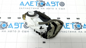 Замок двери задней правой Toyota Prius 30 13-15
