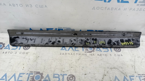 Prag exterior față dreapta Audi Q5 80A 18-24 negru cu crom, zgârieturi