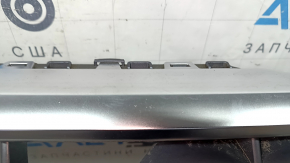 Решетка радиатора grill Audi Q5 80A 18-20 в сборе, с эмблемами, хром, под парктроники, песок, тычки