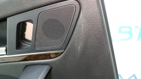 Обшивка двери карточка задняя левая Audi Q5 80A 18-20 черная кожа, молдинг под дерево, с ручкой, подлокотник и вставка кожа черная, с пищалкой, царапины