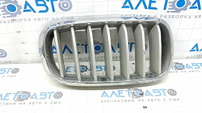 Grilă radiator dreapta BMW X5 F15 14-18 Pure Excellence, crăpături, fixare ruptă, nisip