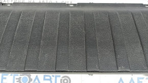 Обшивка нижней двери багажника основная BMW X5 F15 14-18 черная, 2 части с заглушкой, царапины