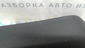 Накладка центральной консоли боковая левая Volkswagen ID.4 21-22 черная, царапины