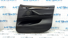 Обшивка двери карточка передняя правая BMW X5 F15 14-18 кожа черная Dakota, Harman Kardon, вставка и подлокотник черная кожа, молдинг под дерево, с подсветкой и ручкой, царапины, надрыв, вмятины, надл