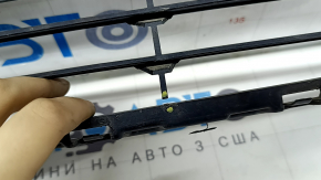 Верхняя решетка переднего бампера BMW X5 F15 14-18 надломаны соты