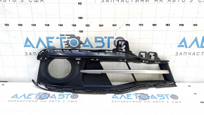 Grilă far ceață dreapta BMW 3 F30 16-18 Sport, parțial deschisă, cu bandaj gri