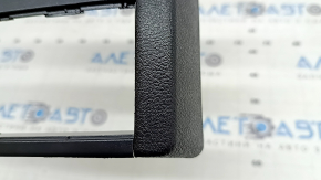 Накладка центральной консоли задняя BMW X5 F15 14-18 черная, царапины, сломаны крепления