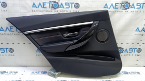Ornamente ușă spate stânga complete BMW 3 F30 12-18 negru, cotieră și inserție piele neagră, cusături roșii, ornament cromat, placare sub lemn închis, cu iluminare din spate