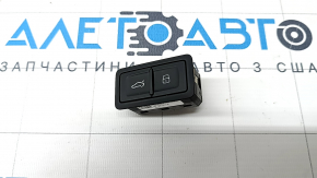 Кнопка закрытия двери багажника Audi Q8 19-26 с блокировкой, черная