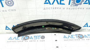 Ornamente arc ușă spate dreapta Audi Q8 19-25 negru lucios, zgârieturi, elemente de fixare rupte