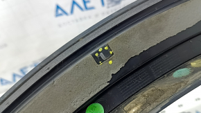 Ornamente arc ușă spate dreapta Audi Q8 19-25 negru lucios, zgârieturi, elemente de fixare rupte