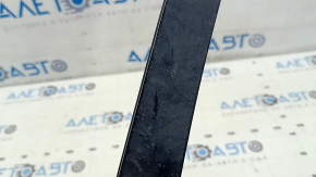 Ornamente arc ușă spate dreapta Audi Q8 19-25 negru lucios, zgârieturi, elemente de fixare rupte