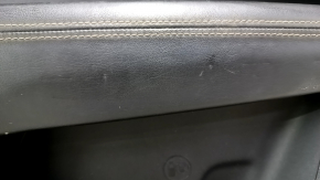 Cartelă de ornamente uși față stânga Jeep Compass 17-21 negru, cotieră piele neagră, cusături maro, plastic albit, zgârieturi, curățare chimică