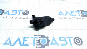Замок лючка бензобака Audi A4 B9 17-20 без тросика