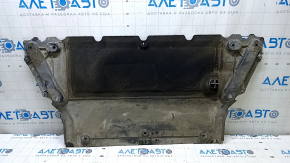 Защита двигателя Audi A4 B9 17-19 трещины, надломы