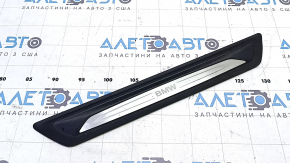 Накладка порога передняя правая наружная BMW 3 F30 12-18 черная с хромом