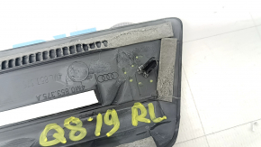 Ornamente prag ușă spate stânga exterior Audi Q8 19-25 negru cu crom, iluminare din spate