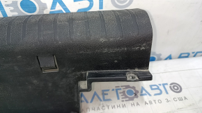 Накладка проема багажника Kia Niro 17-22 HEV под поддон, черная, царапины, примята