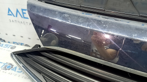Решетка радиатора grill в сборе со значком Nissan Quest 12-14 с камерой и с молдингом, сломаны крепления, потерта, нет фрагмента, сломаны креления, полез хром