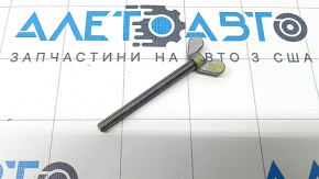 Болт крепления запасного колеса Audi Q8 19-26
