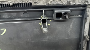Ornament ușă spate stânga inferioară pentru Audi Q8 19-25, negru, zgârieturi, ghidaj rupt