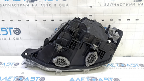 Фара передняя правая в сборе BMW 3 F30 16-18 LED, царапина, трещина на стекле