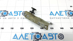 Петля капота правая Jeep Grand Cherokee WK2 11-22 нижняя часть, изогнута