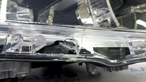 Фара передняя правая в сборе BMW 3 F30 16-18 LED, царапина, трещина на стекле