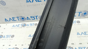 Накладка двери нижняя задняя правая Mazda CX-5 17-24 структура, царапины