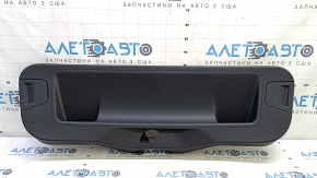 Обшивка крышки багажника VW Jetta 19-26 черная, царапины